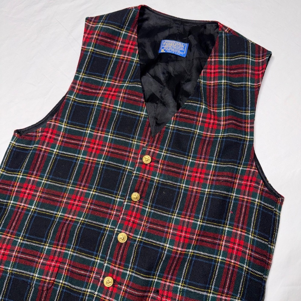 Vintage Pendleton Wool Tartan Plaid Vest Gold Crest Buttons USA Size 38